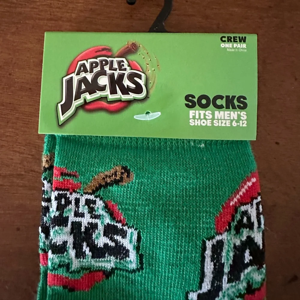 ☀️ 3/$10 Men’s Apple Jacks cereal  crew socks (see description)